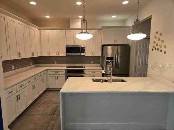 922 Centaury Dr - Photo 2 of 22