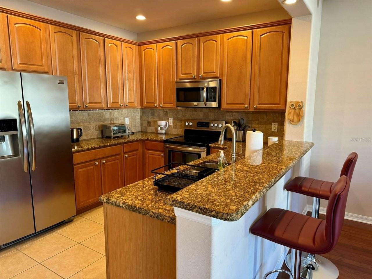 993 Juel St - Photo 7 of 20