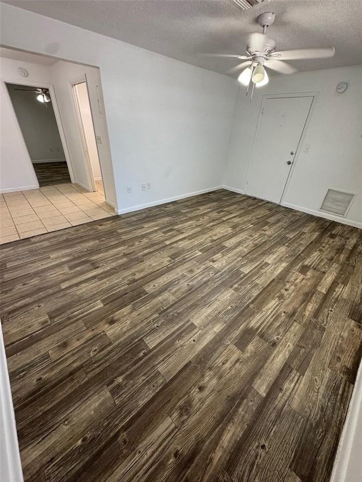 1727 Ne 2nd St #4 - Photo 5 of 15