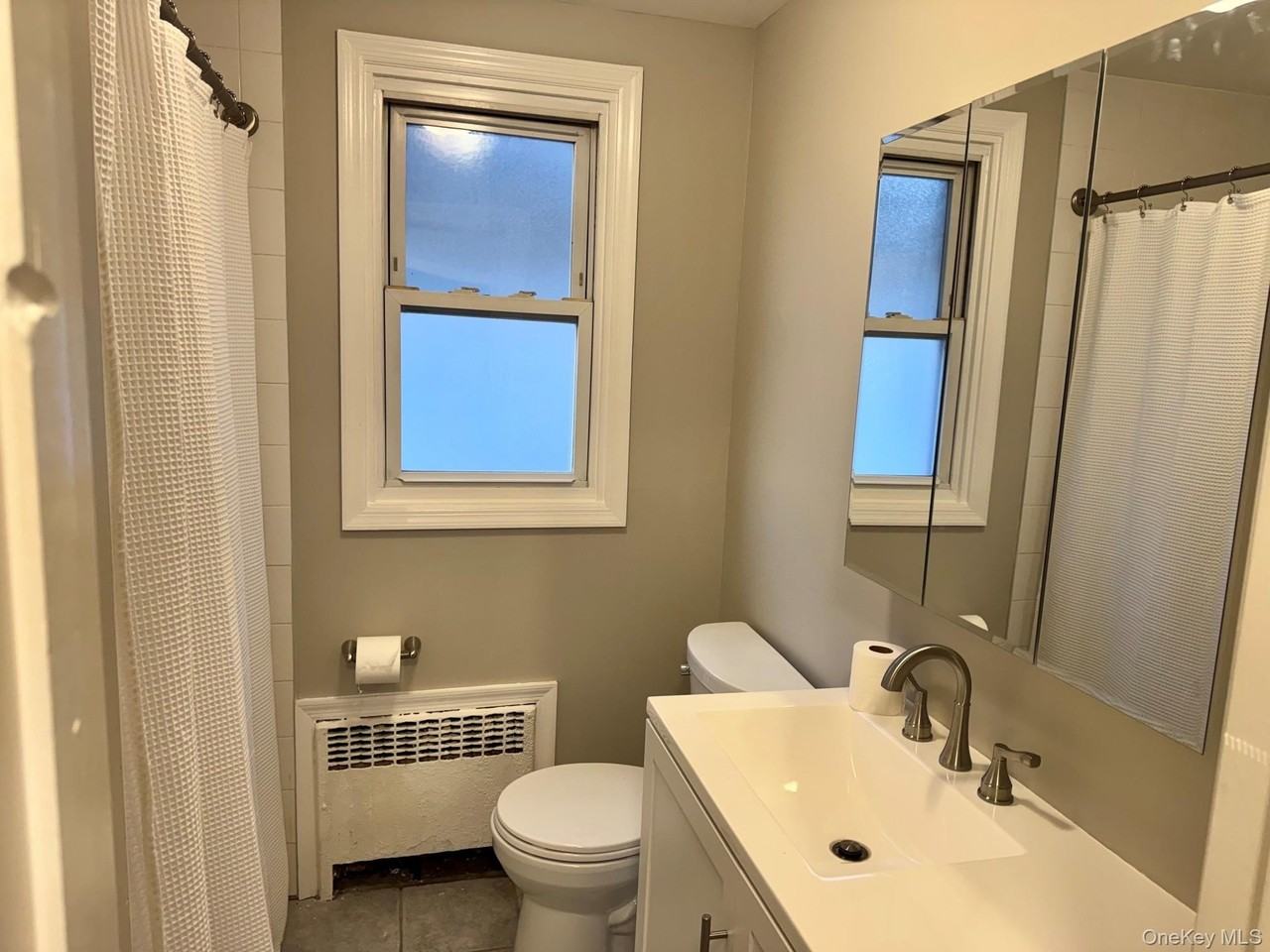 507 Laurelton Blvd #2 - Photo 7 of 13
