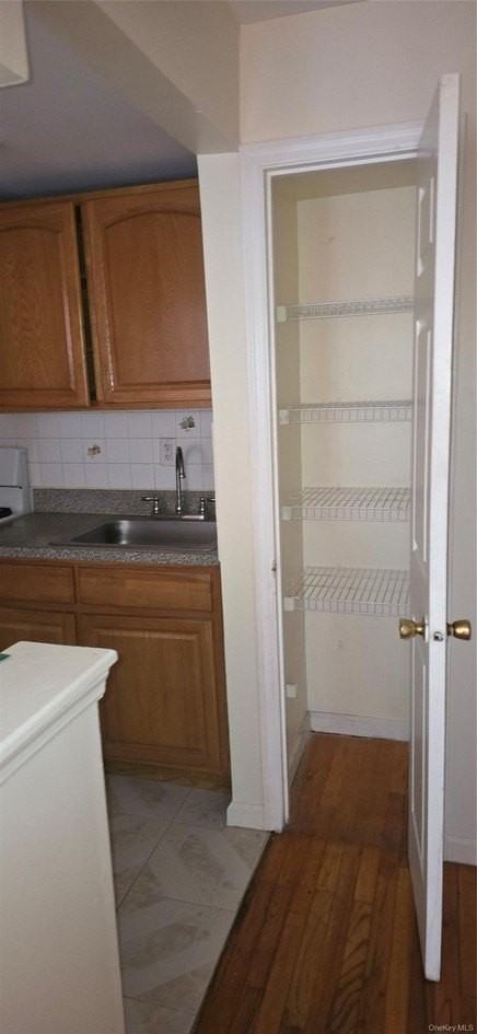 51 Sutter Ave #2 - Photo 3 of 11