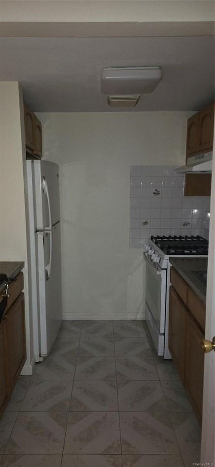 51 Sutter Ave #2 - Photo 5 of 11