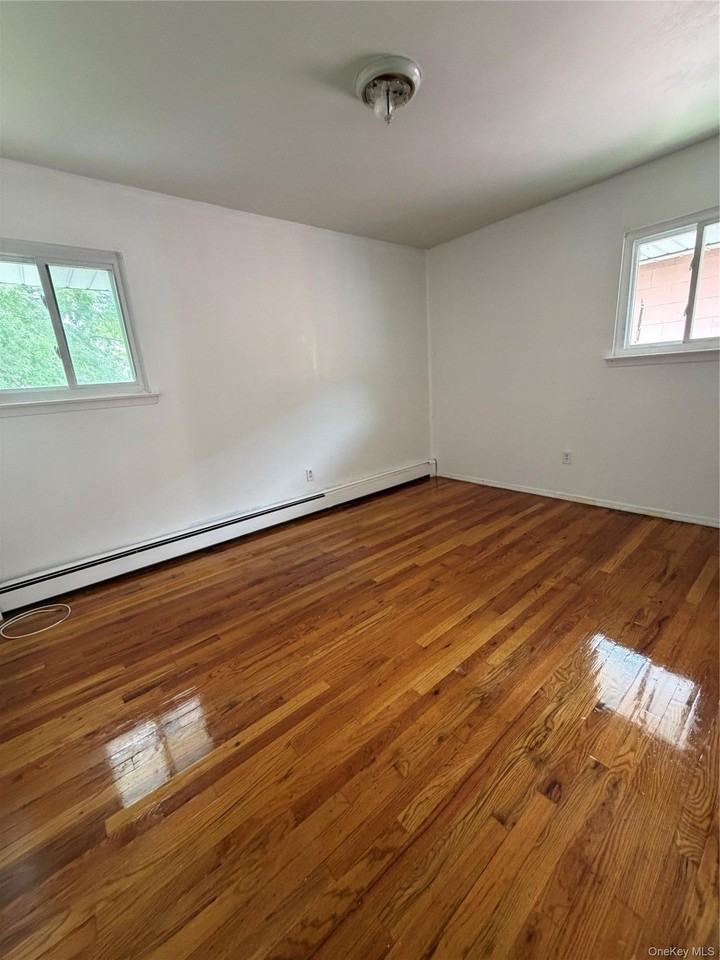 3 Annmarie Pl - Photo 4 of 5