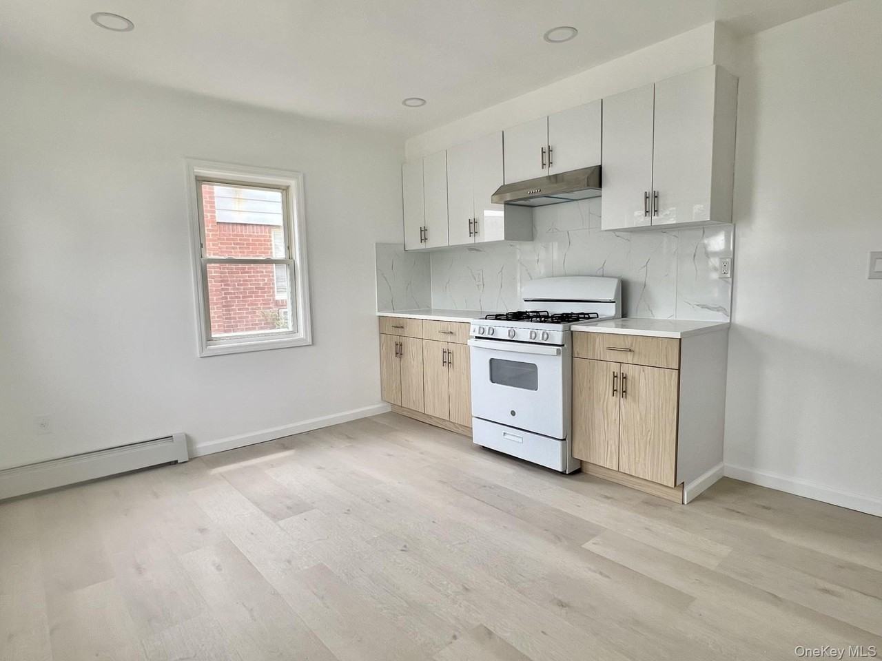 33 Cherry Ln - Photo 3 of 12