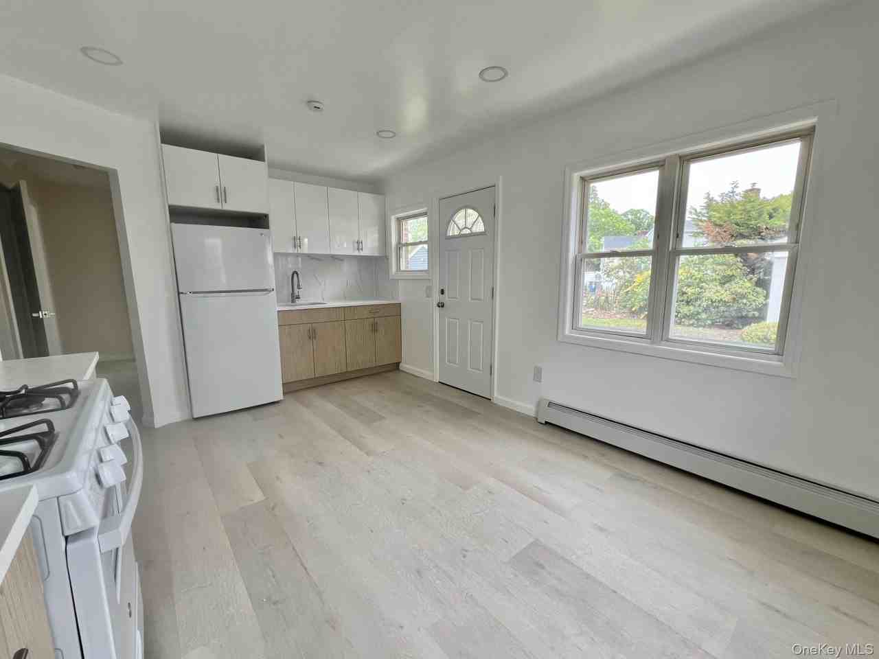 33 Cherry Ln - Photo 4 of 12