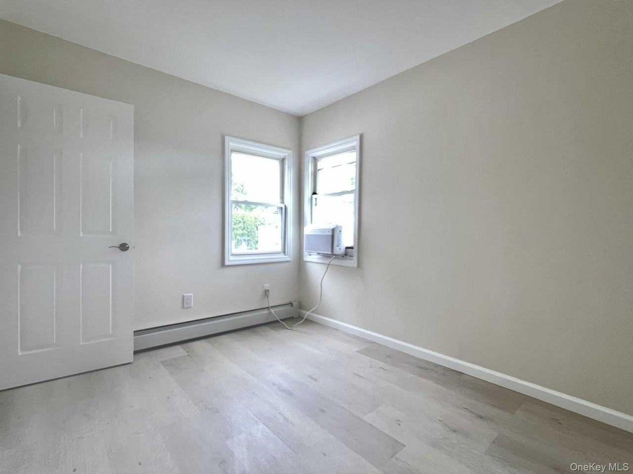 33 Cherry Ln - Photo 6 of 12