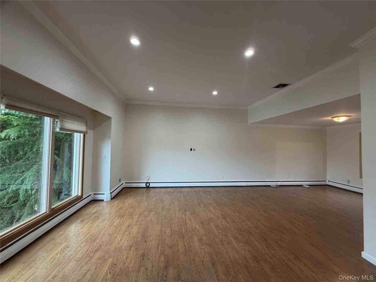 14 Glenn Dr - Photo 5 of 28