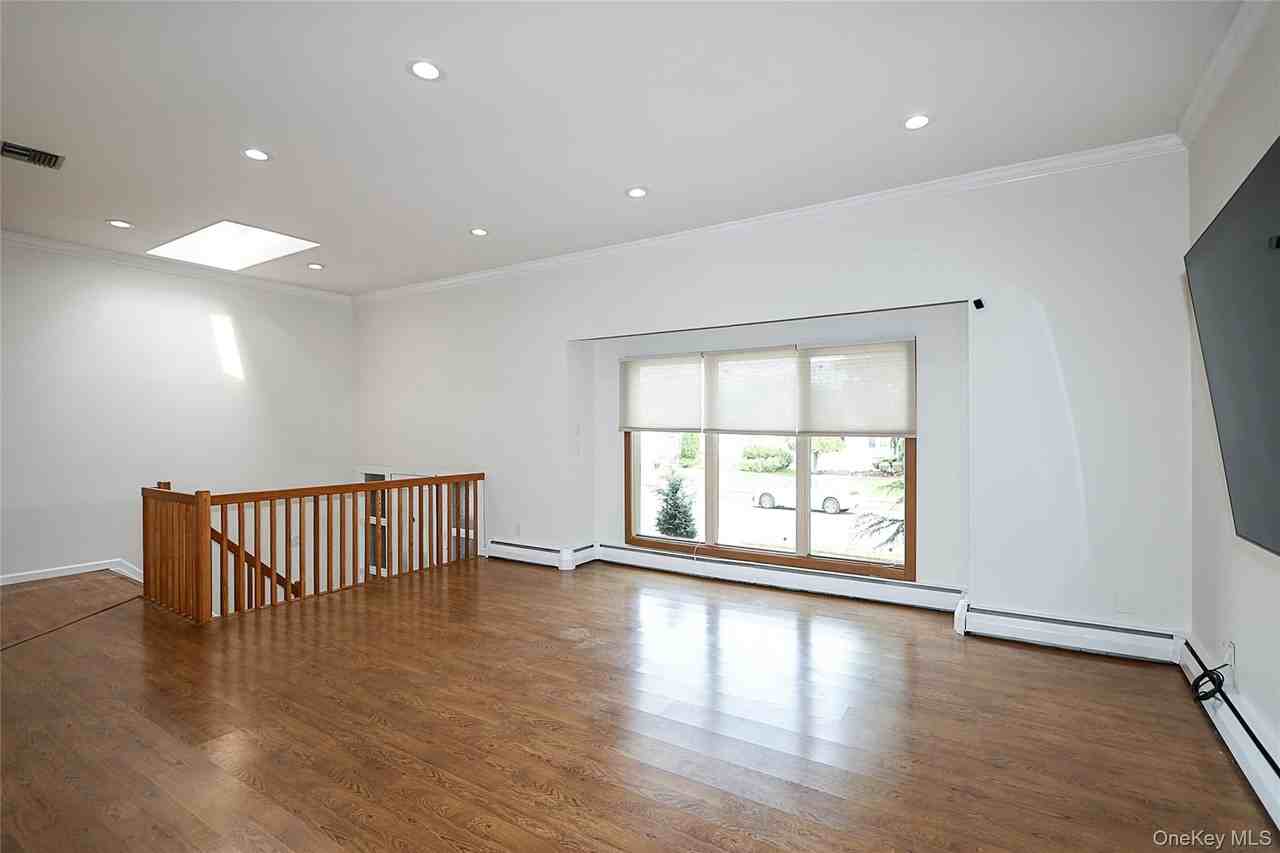 14 Glenn Dr - Photo 7 of 28