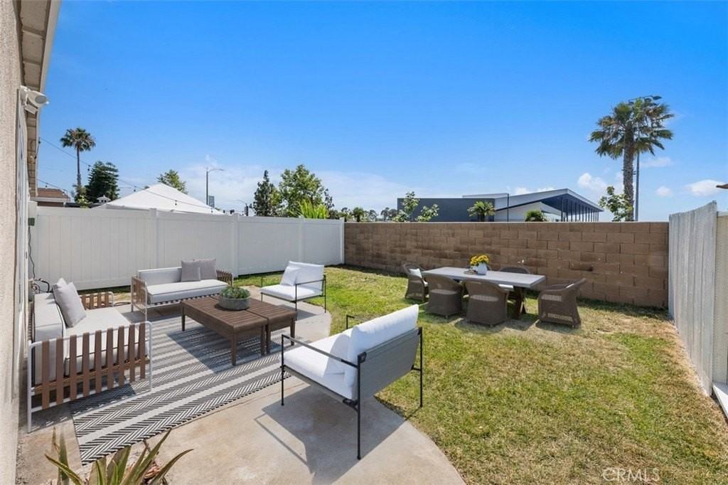 33431 Nottingham Way #A - Photo 2 of 12