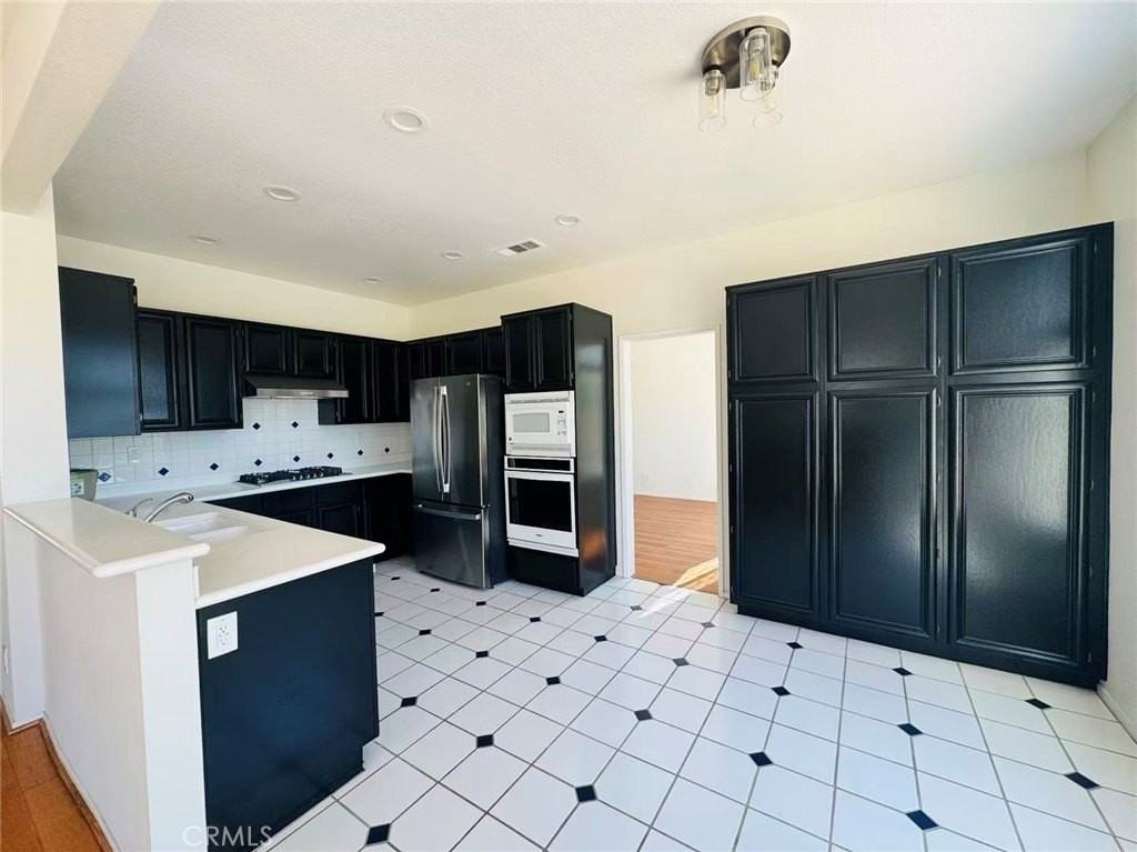 2518 Paseo Del Palacio - Photo 6 of 22
