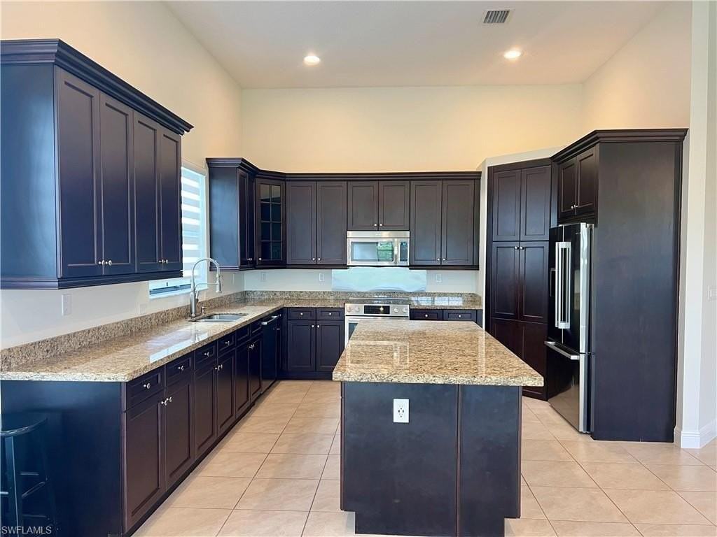 5226 Ferrari Ave - Photo 7 of 29