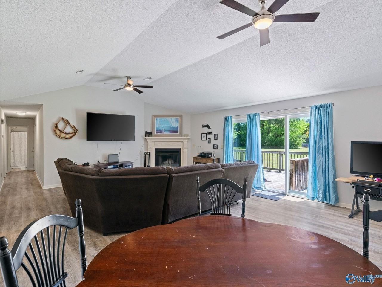 105 Whisperbrook Cir - Photo 6 of 15