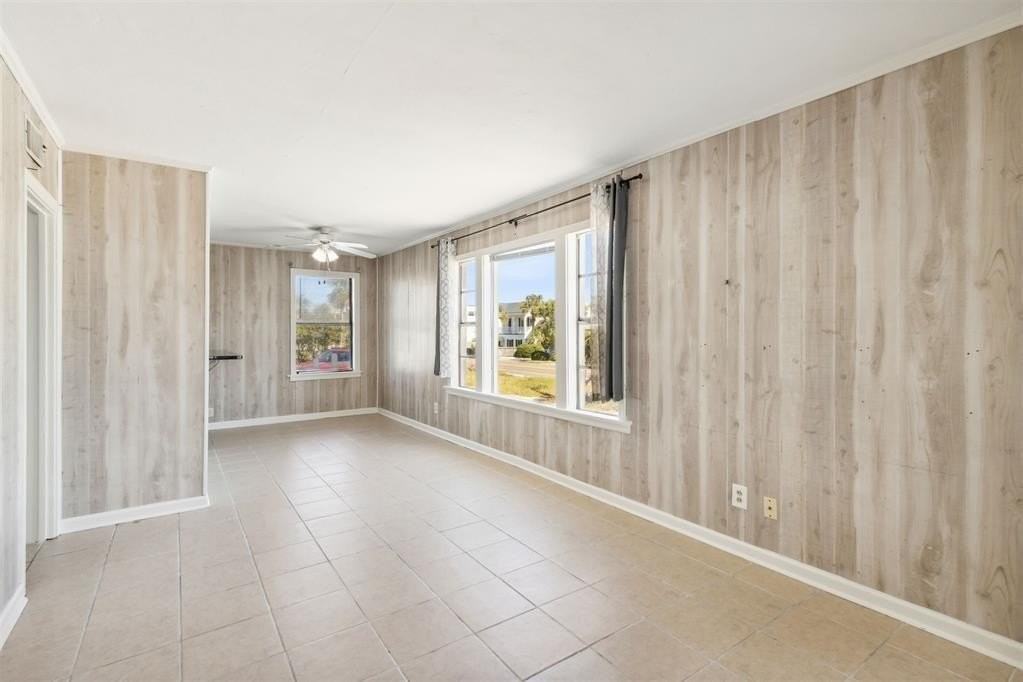 2337A S Fletcher Ave - Photo 6 of 15