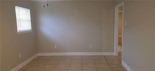 7710 Shelly St - Photo 4 of 19