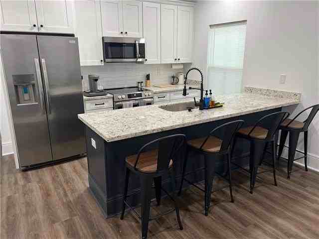 3515 Saint Anthony Ave - Photo 2 of 8