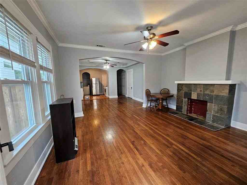 5311 Richard Ave - Photo 4 of 19