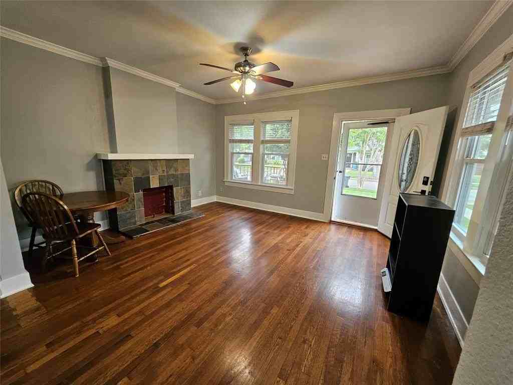 5311 Richard Ave - Photo 5 of 19