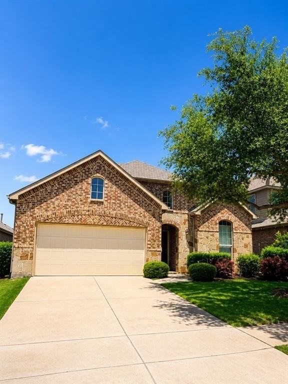 1501 Toucan Dr - Photo 2 of 29