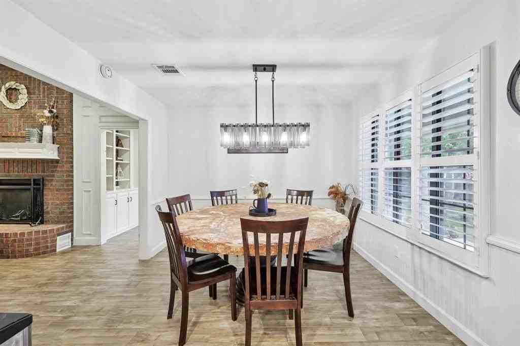 2161 Steeplewood Dr - Photo 7 of 22