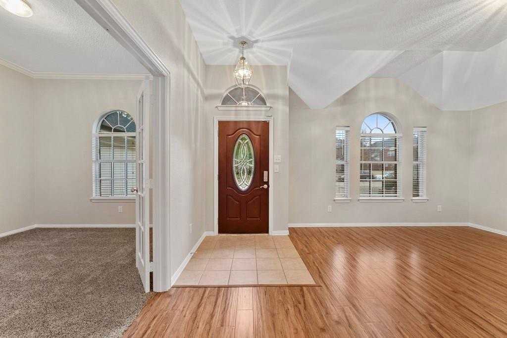 1713 Grand Canyon Way - Photo 2 of 31