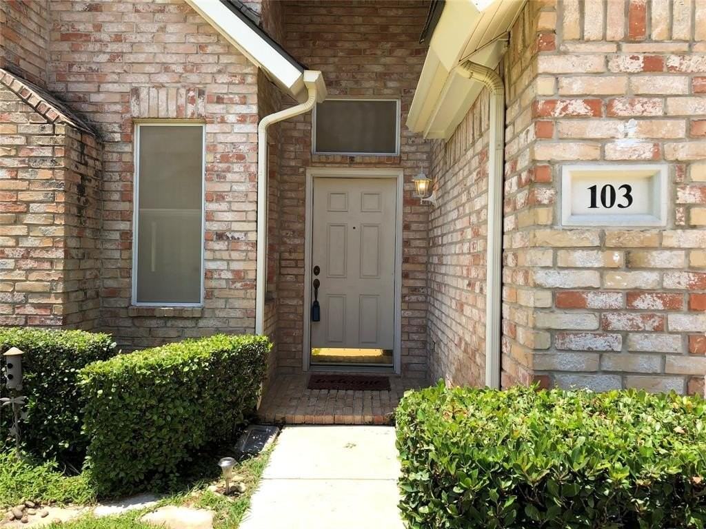 103 Arbor Creek Dr - Photo 3 of 40