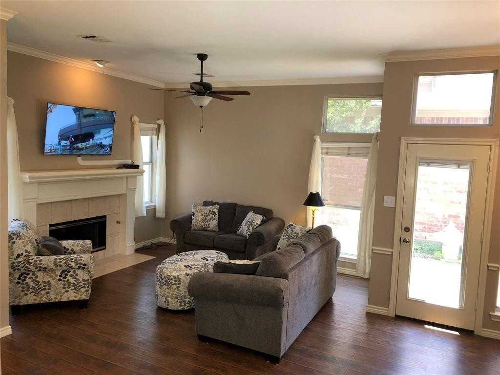 103 Arbor Creek Dr - Photo 4 of 40