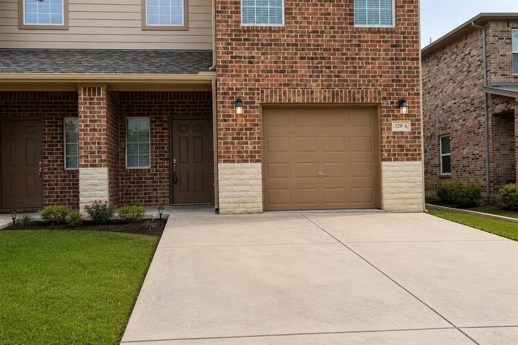 320 Woodgrove Dr #A - Photo 2 of 16