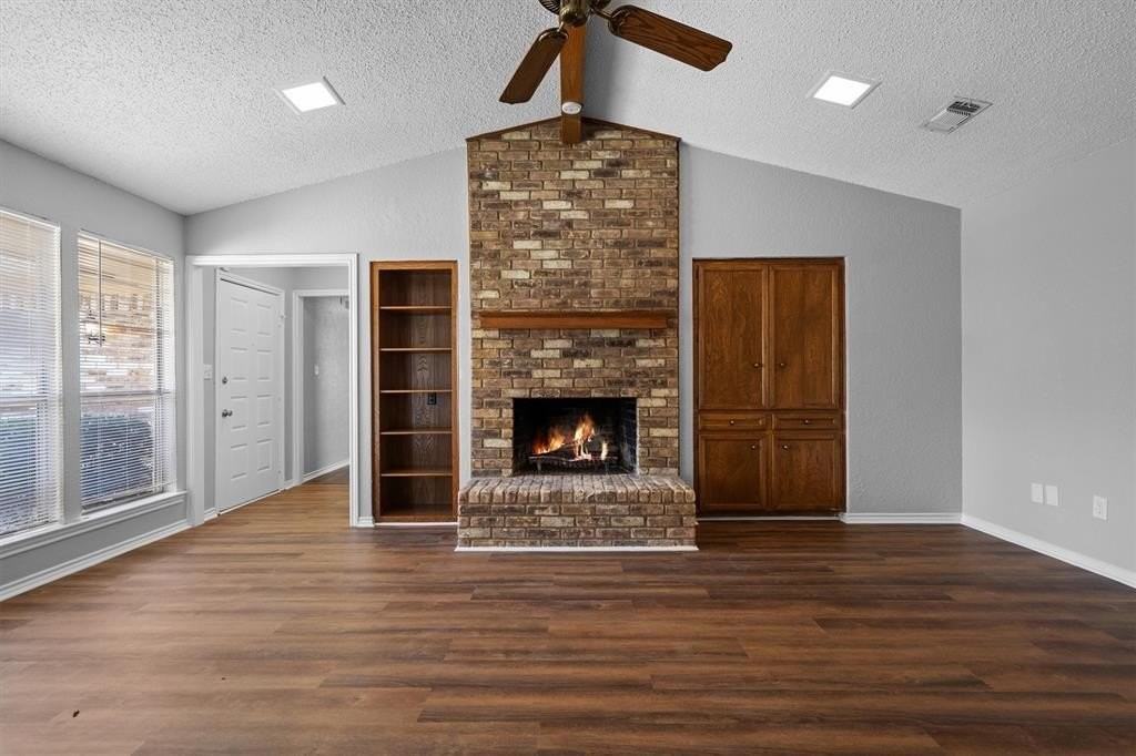 2223 Woodcreek #B - Photo 7 of 28