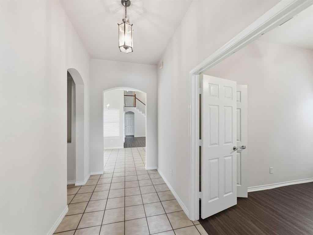 1237 Chattahoochee Dr - Photo 5 of 27