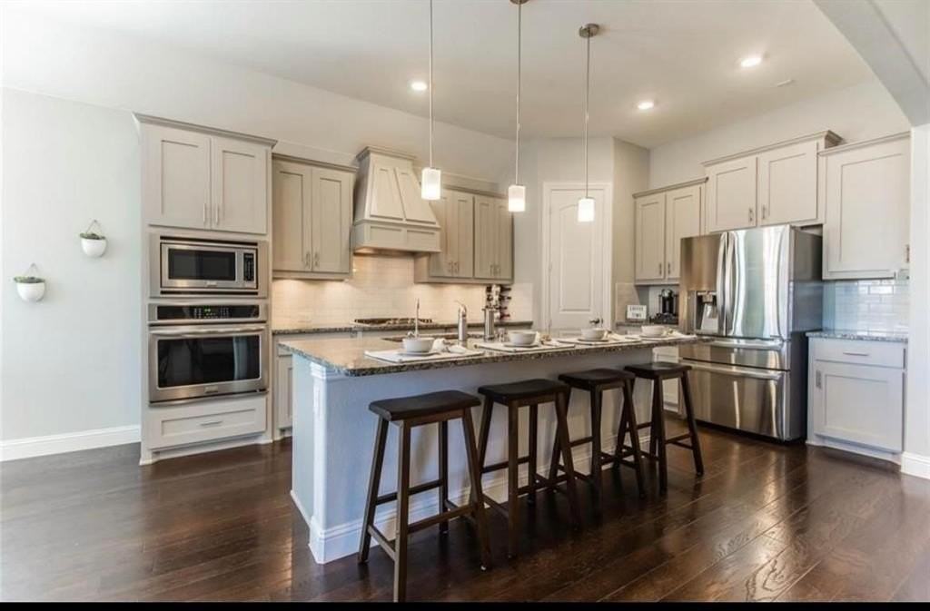 10704 Frost Pl - Photo 4 of 9