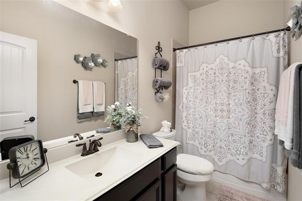 11828 Hamptonbrook Dr - Photo 4 of 11