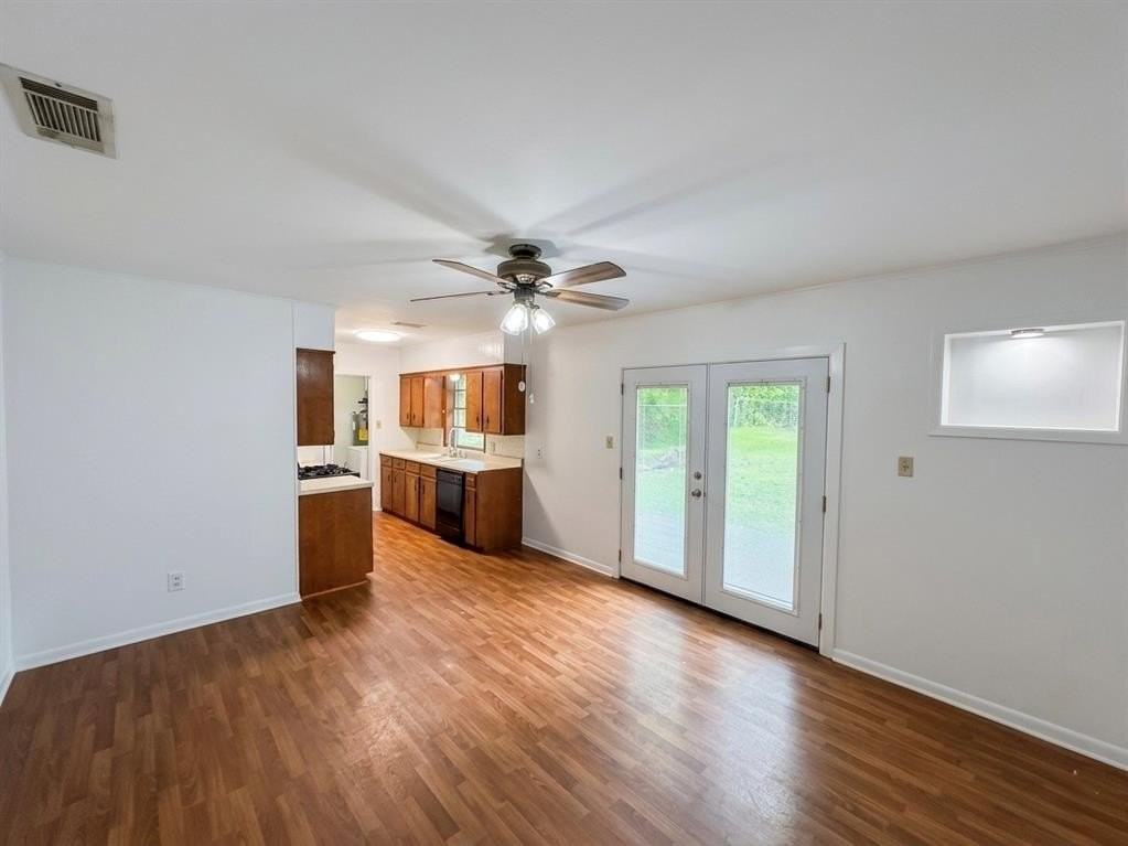 9295 Savanna Dr - Photo 5 of 16