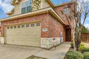 featured image of 382 Armstrong Ln
