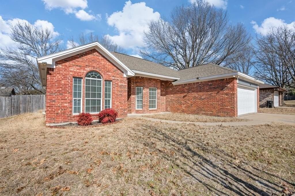 7 Saint Charles Pl - Photo 3 of 25