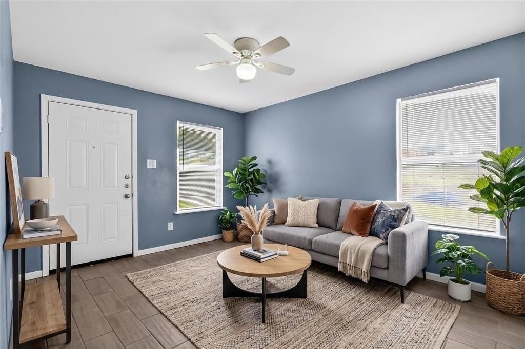 2701 Nw 18th St #2 - Photo 2 of 24