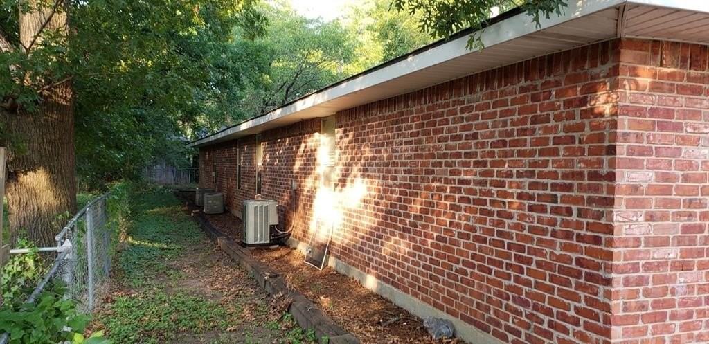 605 Nw Main St - Photo 3 of 9