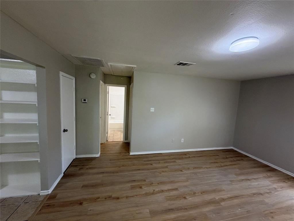 605 Nw Main St - Photo 6 of 9