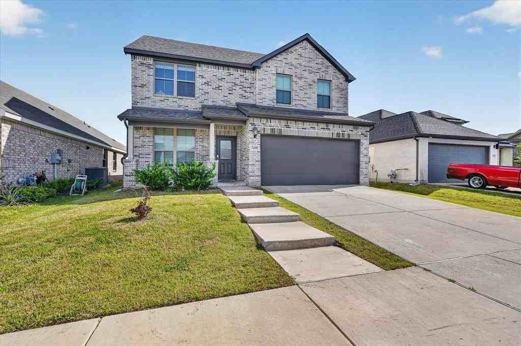 3439 Flatiron Dr - Photo 3 of 32