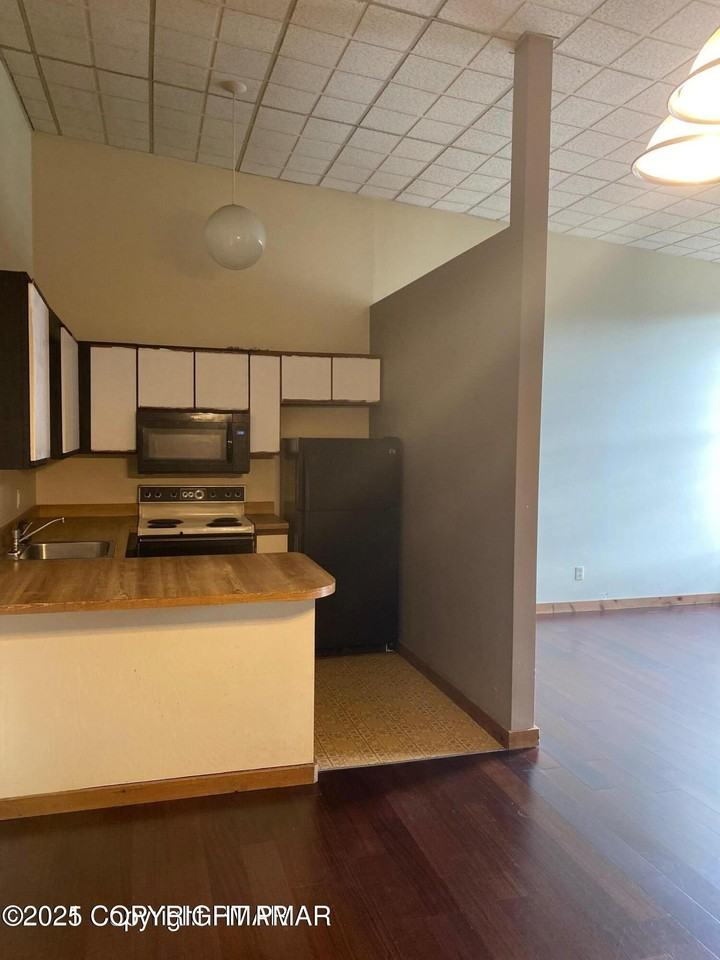 252 Harris St #B12 - Photo 6 of 13