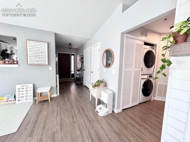 8255 Silver Glen Dr - Photo 2 of 13