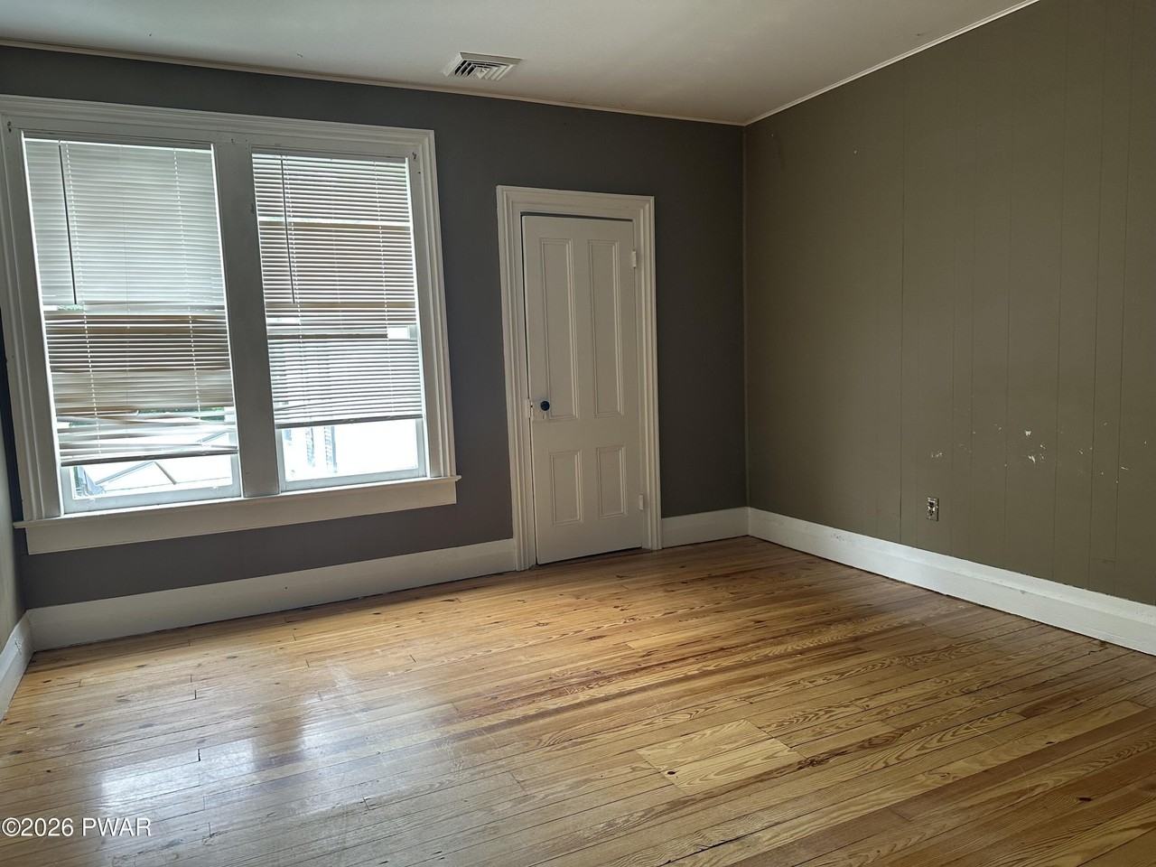 309 E Harford St #6 - Photo 3 of 6