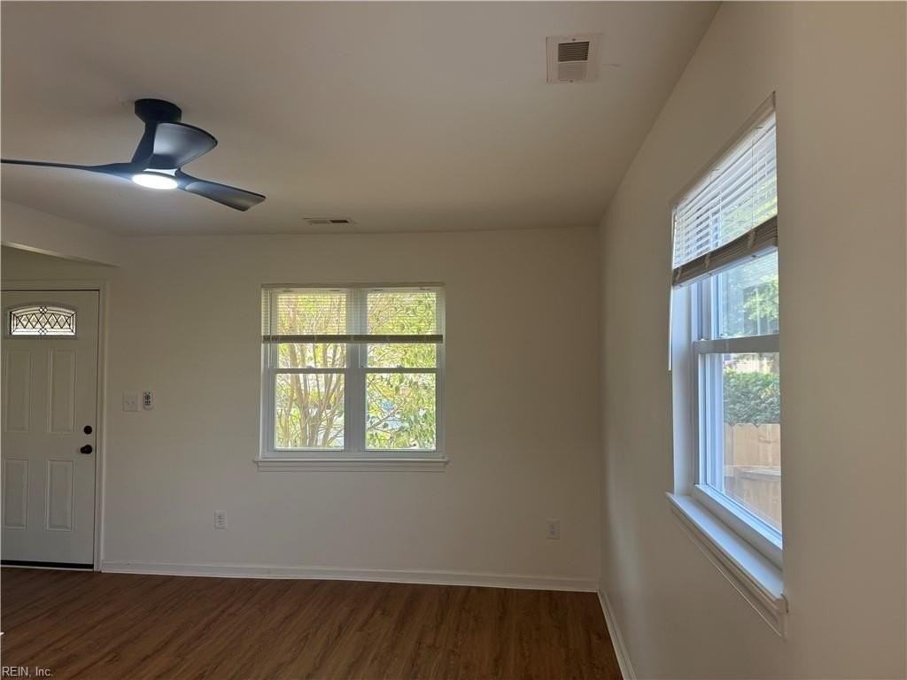 739 Waukesha Ave - Photo 6 of 15