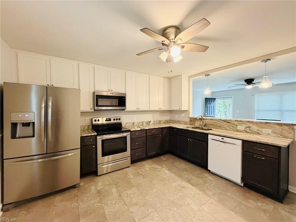 2270 Grace St - Photo 3 of 38