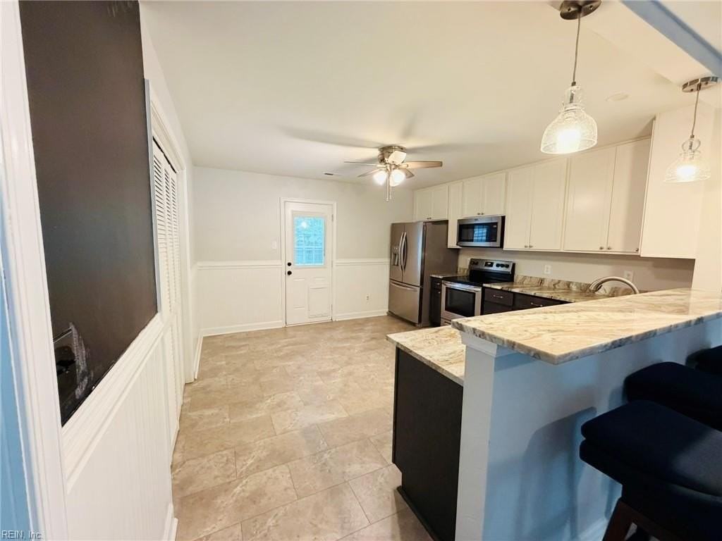 2270 Grace St - Photo 6 of 38