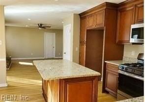 732 Norman Way - Photo 6 of 18