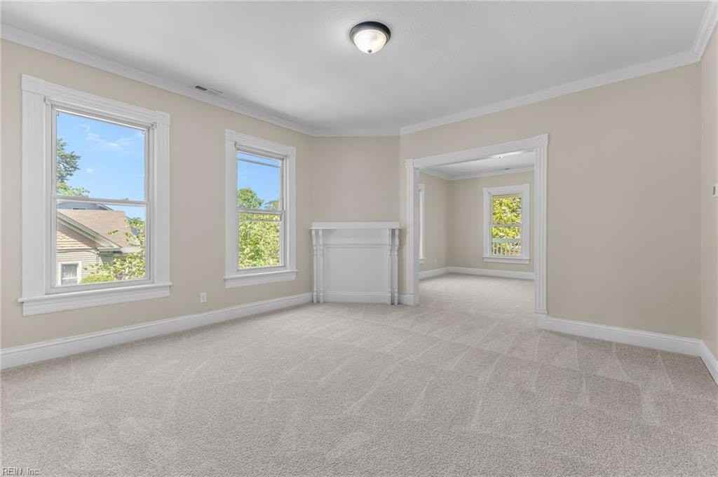 1611 Mcdaniel St #A - Photo 2 of 50
