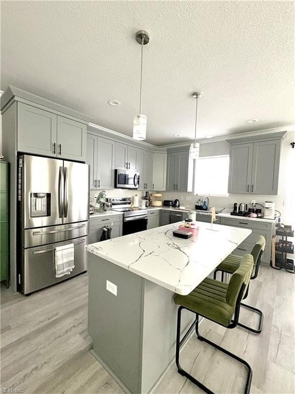219 W 27th St - Photo 3 of 12