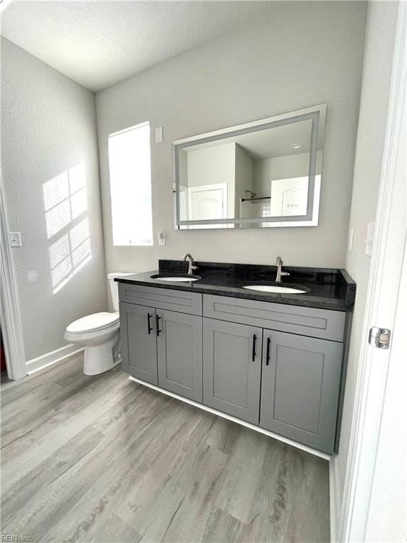 219 W 27th St - Photo 6 of 12