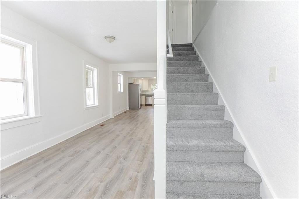 1609 Richmond Ave - Photo 4 of 36