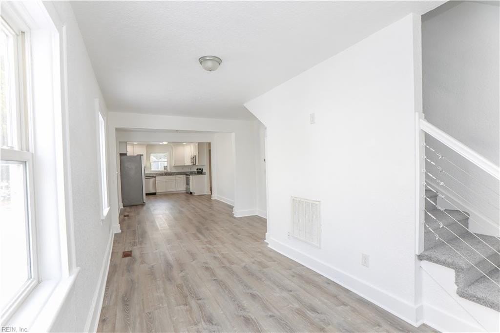 1609 Richmond Ave - Photo 5 of 36